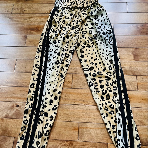 Kendall and Kylie silky joggers XS - Picture 1 of 7